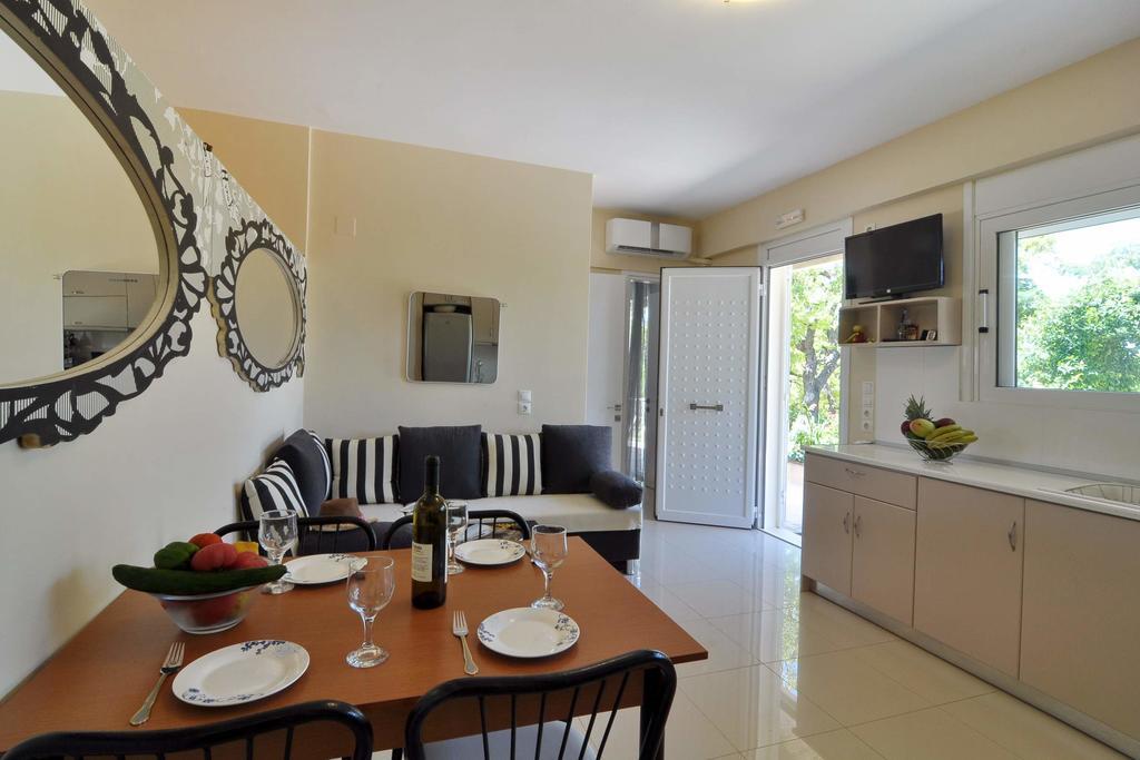 Villa Olga'S Hill Perama  Exterior foto