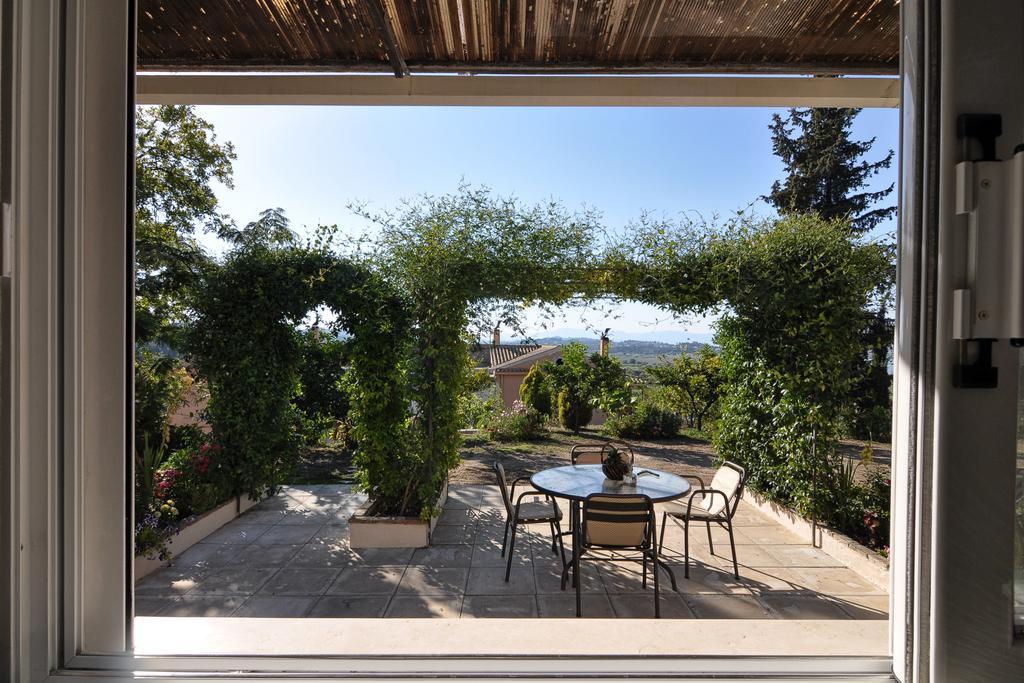 Villa Olga'S Hill Perama  Exterior foto